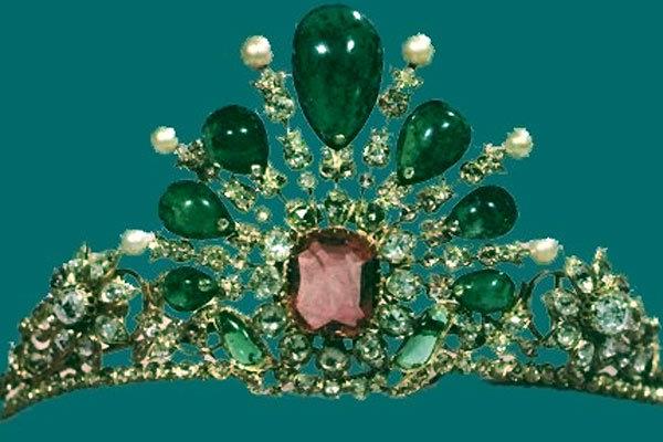 اشیاء گرانبها در گران بها ترین موزه ایران / مهم ترین الماس جهان در این موزه / دوشنبه 11 مرداد