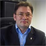 دکتر یونس مظلومی مدیر عامل بیمه رازی